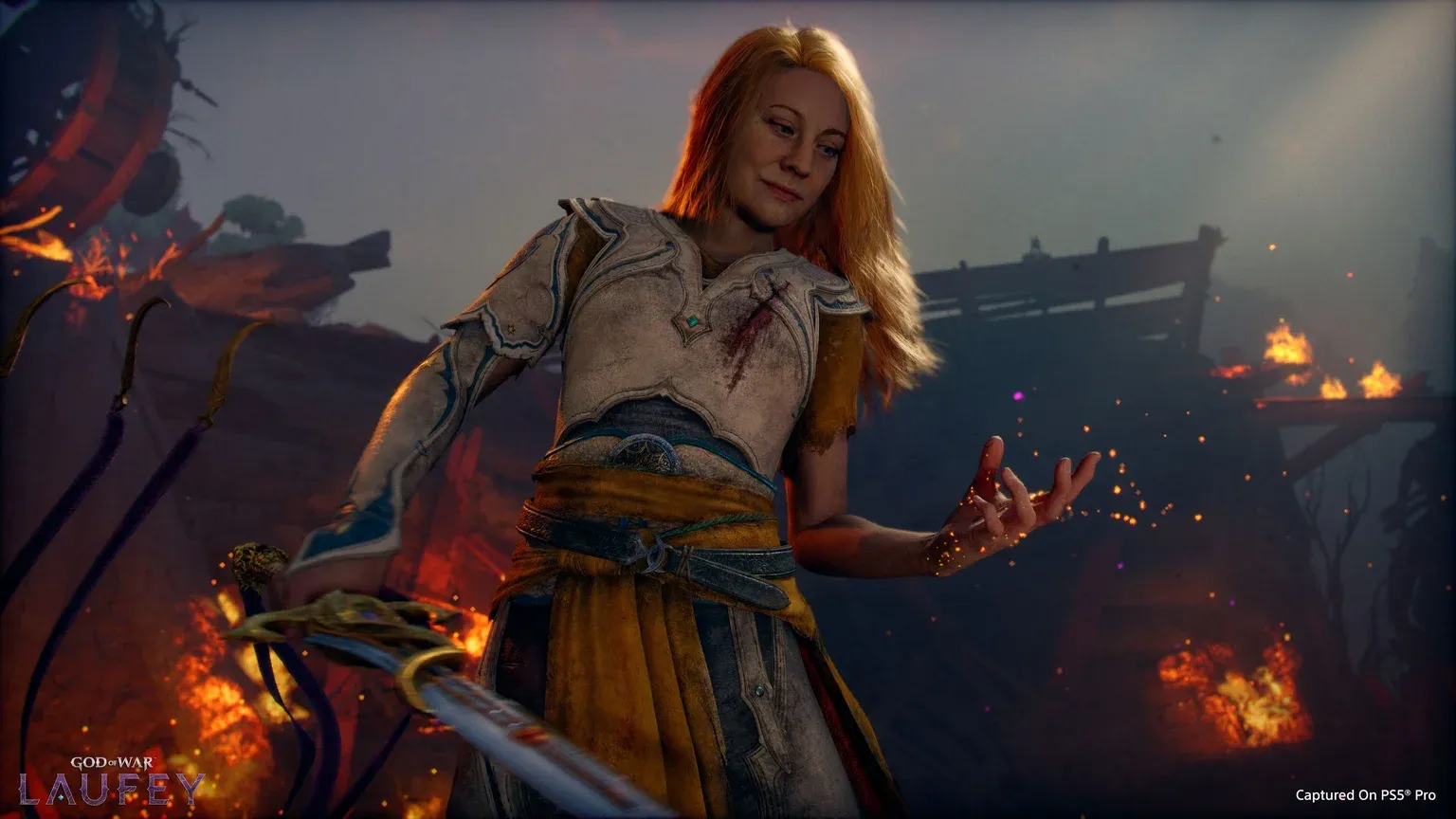 God of War Laufey key art với Faye trong Everywhen