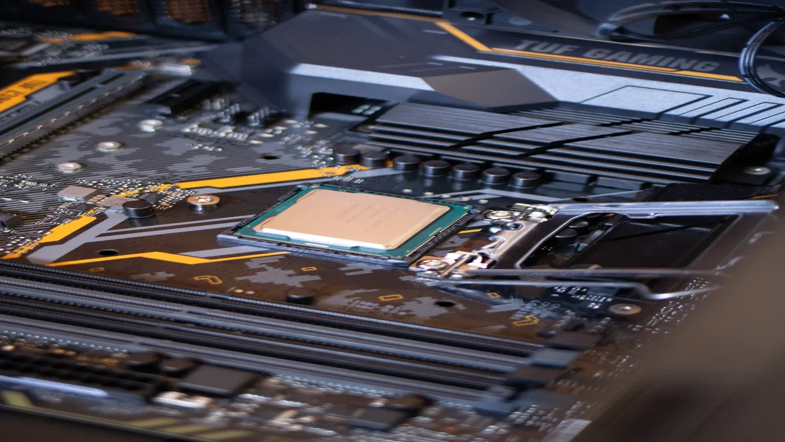 CPU Intel Nova Lake-S Core Ultra 400 với 48 nhân và socket LGA 1954 mới