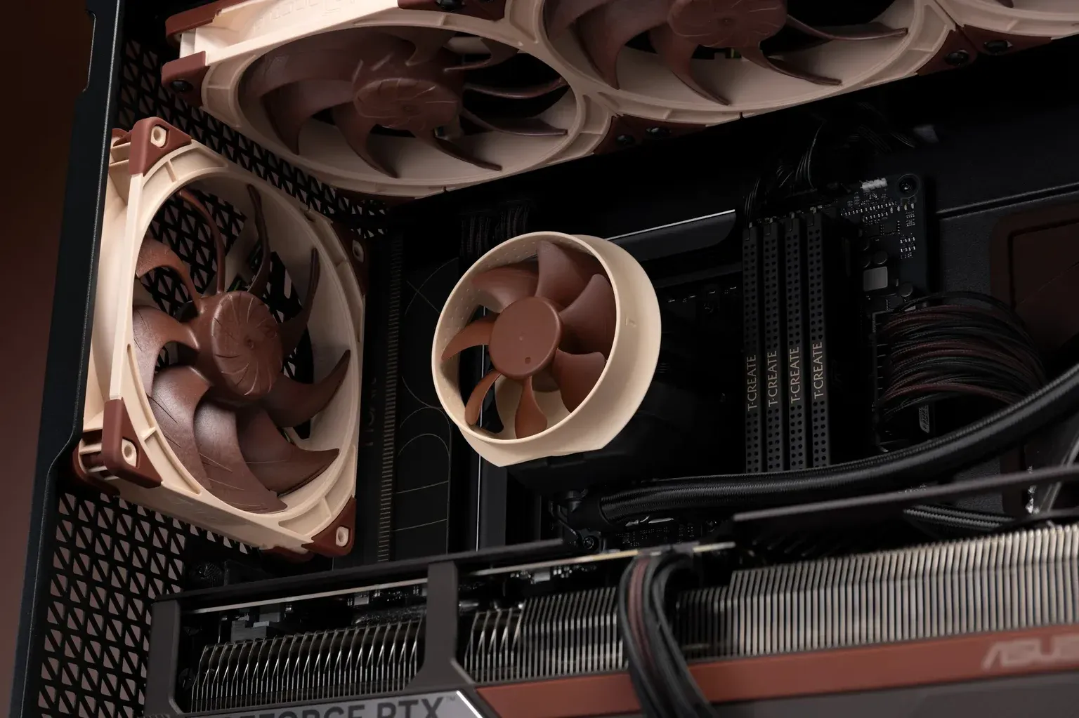 Bộ tản nhiệt lỏng AIO Noctua NL-LC1 với quạt NF-A12x25 G2 và bộ giảm ồn bơm NL-PNA1